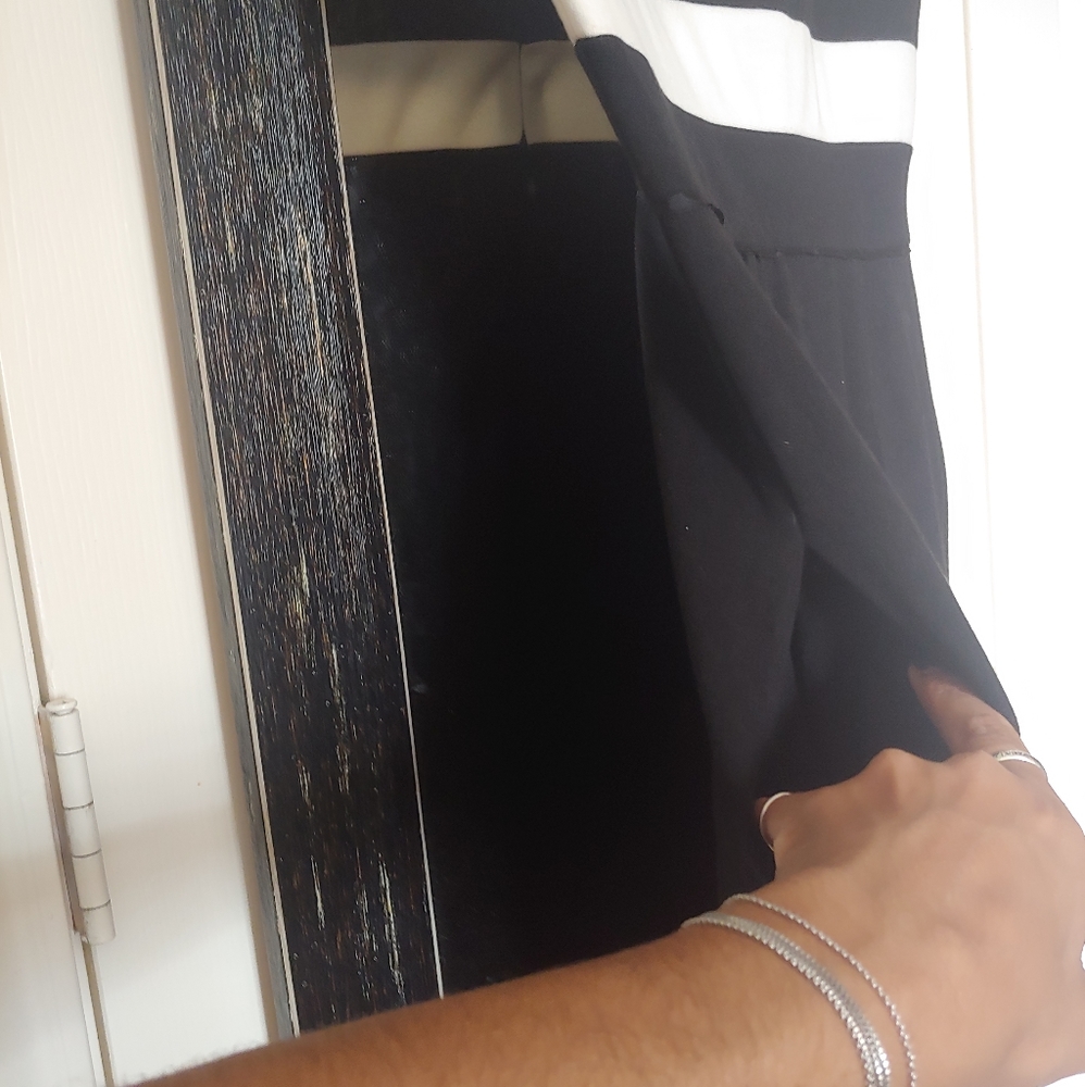 Dress - Picture 3 of 7